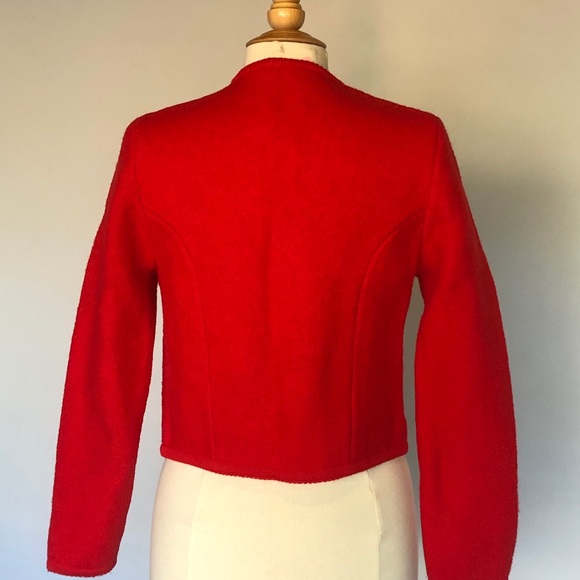 Red jacket - Picture 5 of 6